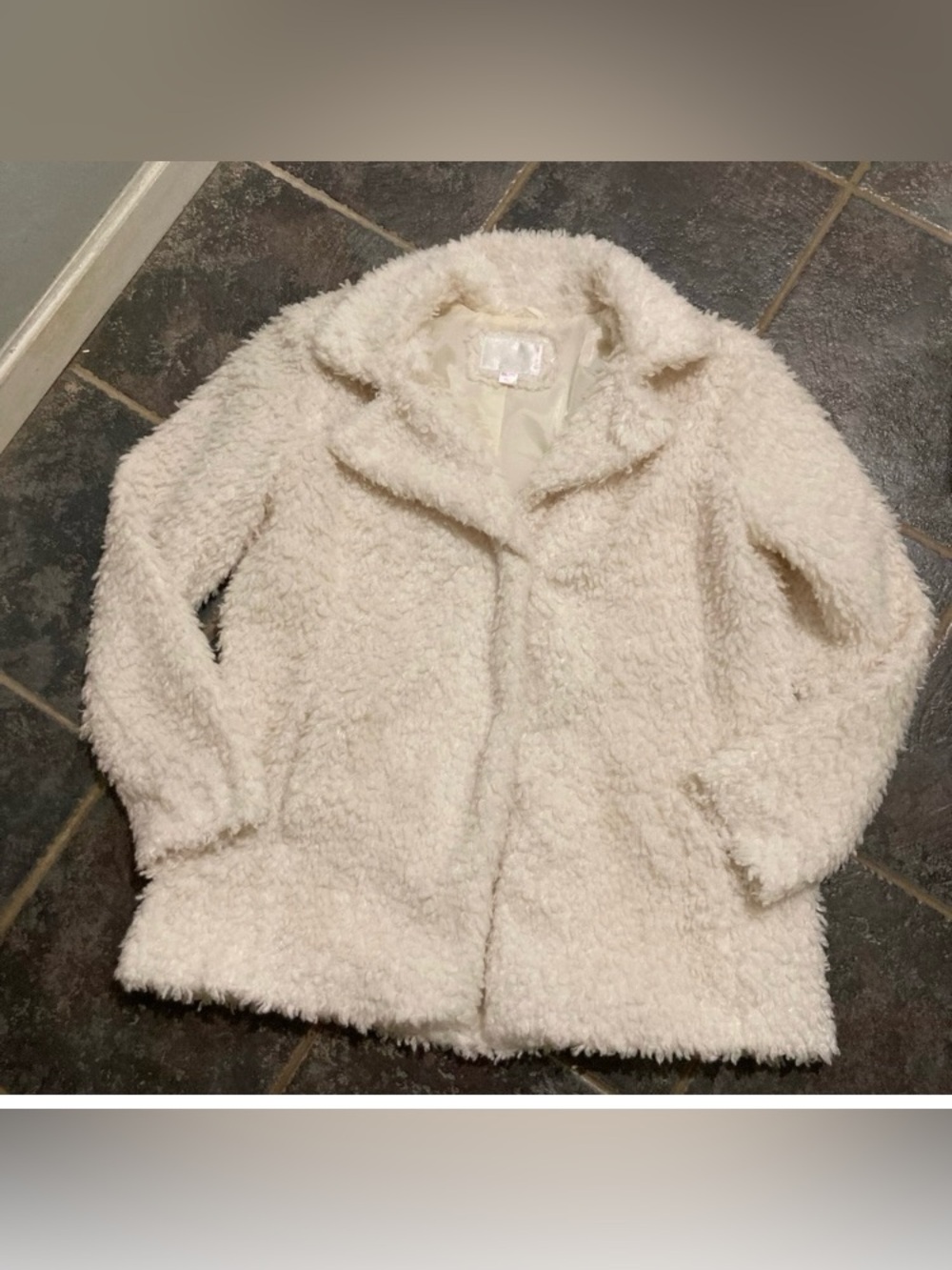 Off-White Faux Fur Collared Women’s Jacket Size XXL